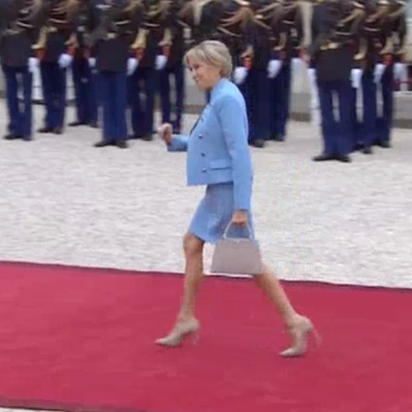 Brigitte Macron (Trogneux) - La famille d'Emmanuel Macron arrive au palais de l'Elysée à Paris le 14 mai 2017 pour la cérémonie d'investiture du nouveau président.