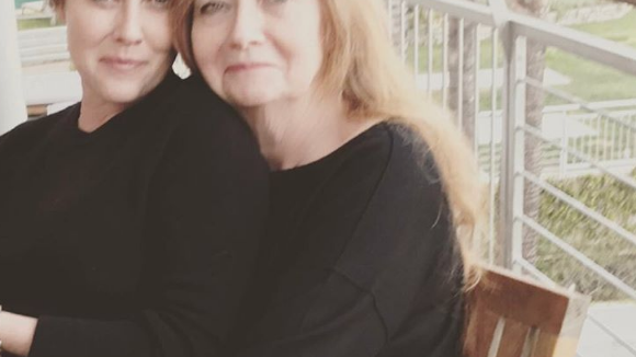 Shannen Doherty : Son hommage bouleversant à sa mère, après la maladie