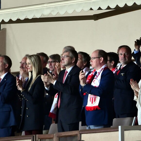 Vadim Vasilyev, le vice président du club, Dmitri Rybolovlev, le président du club, le prince Albert II de Monaco, Louis Ducruet, le fils de la princesse S. de Monaco, et sa fiancée Marie durant la rencontre de Ligue 1 Monaco contre Lille au stade Louis II de Monaco le 14 mai 2017. © Bruno Bebert / Bestimage