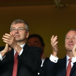 Dmitri Rybolovlev, à gauche, le président du club, Vadim Vasilyev, au centre, le vice président, et le prince Albert II de Monaco, durant la rencontre de Ligue 1 Monaco contre Lille au stade Louis II de Monaco le 14 mai 2017. © Bruno Bebert / Bestimage  People attending Monaco - Lille soccer game at Stade Louis II in Monaco on 14/05/201714/05/2017 - MONACO