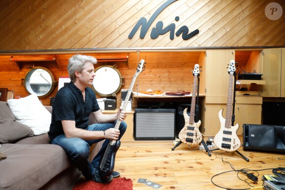 Exclusif - Kyle Eastwood - Le musicien de jazz américain Kyle Eastwood (fils de Clint Eastwood et de Maggie Johnson) invité par Jean-Michel Noir chez Bass Club Paris sur la péniche showroom de Levallois le 11 Mai 2017. © Marc Ausset- Lacroix/Bestimage