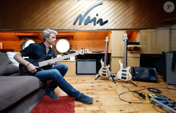 Exclusif - Kyle Eastwood - Le musicien de jazz américain Kyle Eastwood (fils de Clint Eastwood et de Maggie Johnson) invité par Jean-Michel Noir chez Bass Club Paris sur la péniche showroom de Levallois le 11 Mai 2017. © Marc Ausset- Lacroix/Bestimage