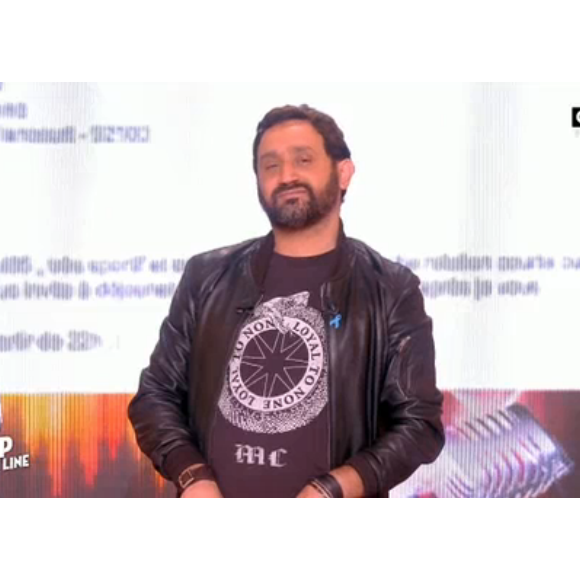Cyril Hanouna dans "TPMP ! Radio Baba", le 18 mai 2017 sur C8. Ici en plein canular téléphonique avec un homosexuel piégé.