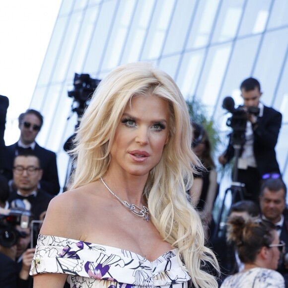 Victoria Silvstedt (Robe Christophe Guillarmé) - Montée des marches du film "Okja" lors du 70e Festival International du Film de Cannes. Le 19 mai 2017. © Borde-Jacovides-Moreau / Bestimage