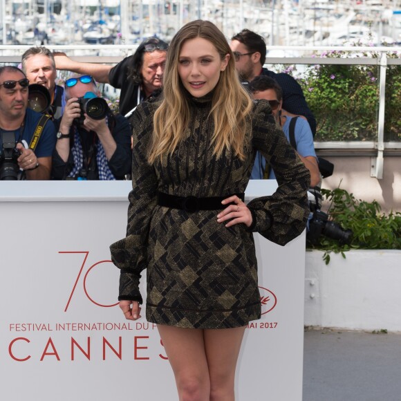 Elizabeth Olsen (robe Marc Jacobs) - Photocall du fim "Wind River" lors du 70ème Festival International du Film de Cannes, France, le 20 mai 2017.
