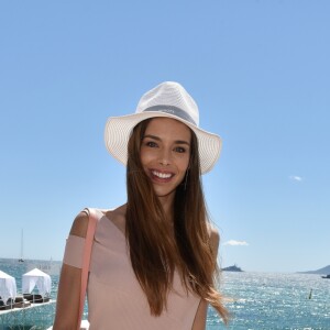 Exclusif - Marine Lorphelin, pose sur la Croisette pendant le 70éme Festival de Cannes le 19 mai 2017. © Giancarlo Gorassini/Bestimage