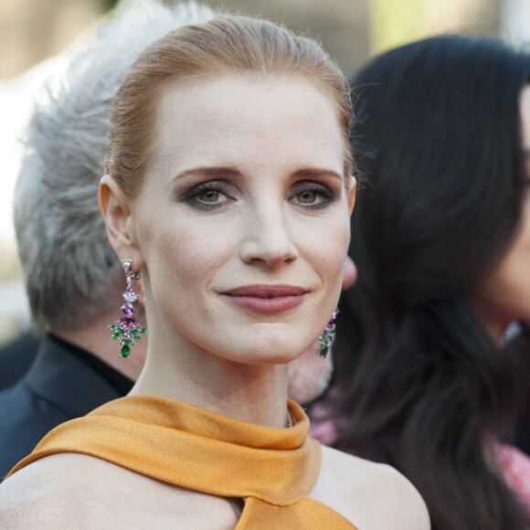 Jessica Chastain (en Armani Privé) - Montée des marches de la soirée du 70ème anniversaire du Festival de Cannes. Le 23 mai 2017. © Borde-Jacovides-Moreau / Bestimage