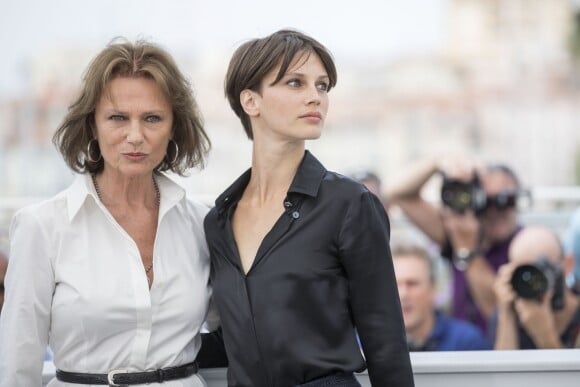 Marine Vacth, Jacqueline Bisset, au photocall de "L'Amant Double" lors du 70ème Festival International du Film de Cannes, le 26 mai 2017. © Borde-Jacovides-Moreau/Bestimage