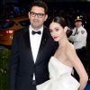 Sam Esmail et Emmy Rossum au Met Gala à New York, le 1er mai 2017.