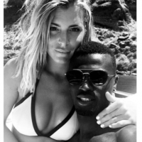 Émilie Fiorelli (Secret Story 9) et M'Baye Niang amoureux et dévêtus en Grèce...