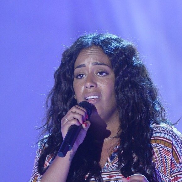 Amel Bent - Enregistrement de l'émission "Vivement Dimanche" à Paris le 25 Mars 2015.