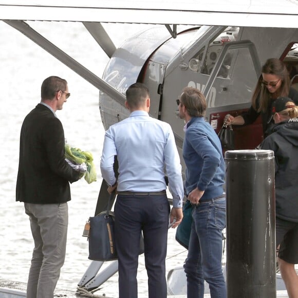 Pippa Middleton et son mari James Matthews sont arrivés en hydravion, avec des amis, à Cottage Point, en Australie, le 31 mai 2017. Ils ont déjeuné au restaurant puis ont regagné leur hôtel.