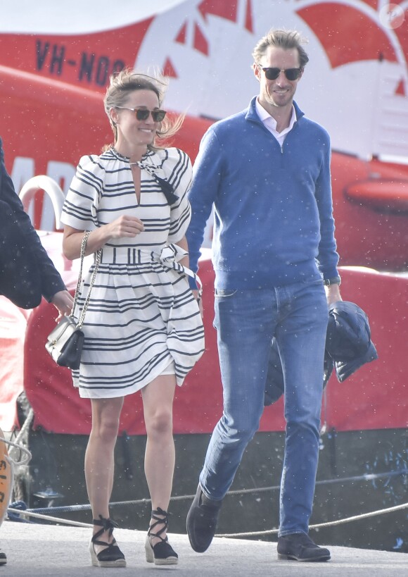 Pippa Middleton et son mari James Matthews sont arrivés en hydravion, avec des amis, à Cottage Point, en Australie, le 31 mai 2017. Ils ont déjeuné au restaurant puis ont regagné leur hôtel.