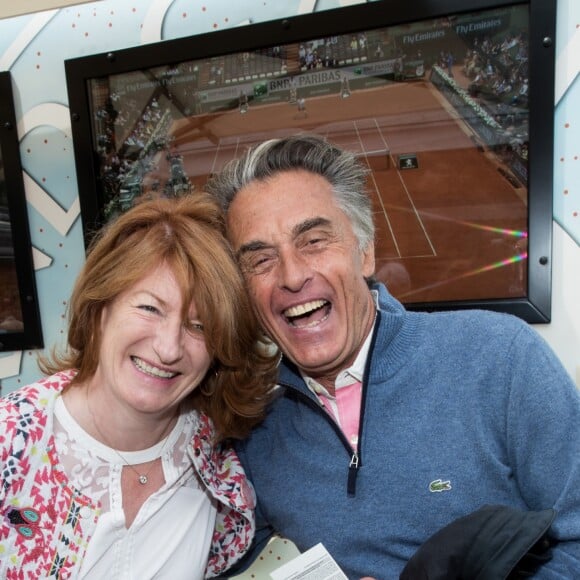 Gérard Holtz et sa femme Muriel Mayette au Village de Roland-Garros à Paris, le 3 juin 2017. © Dominique Jacovides - Cyril Moreau/ Bestimage