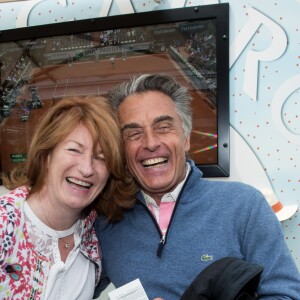 Gérard Holtz et sa femme Muriel Mayette au Village de Roland-Garros à Paris, le 3 juin 2017. © Dominique Jacovides - Cyril Moreau/ Bestimage