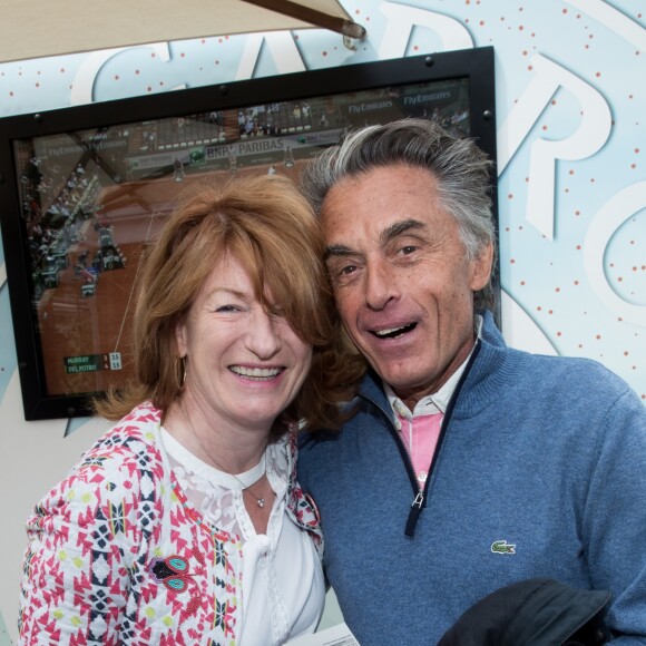 Gérard Holtz et sa femme Muriel Mayette au Village de Roland-Garros à Paris, le 3 juin 2017. © Dominique Jacovides - Cyril Moreau/ Bestimage