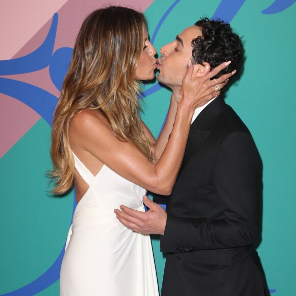 Heidi Klum et le créateur Zac Posen assistent aux CFDA Fashion Awards 2017 au Hammerstein Ballroom. New York, le 5 juin 2017.
