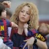 Shakira, avec ses enfants Milan (2 ans) et Sasha (3 mois), et sa belle-mère Montserrat Bernabeu, a assisté au match de football de son compagnon Gérard Piqué, Barca Vs Vanlence, à Barcelone. Le 16 avril 2015.
