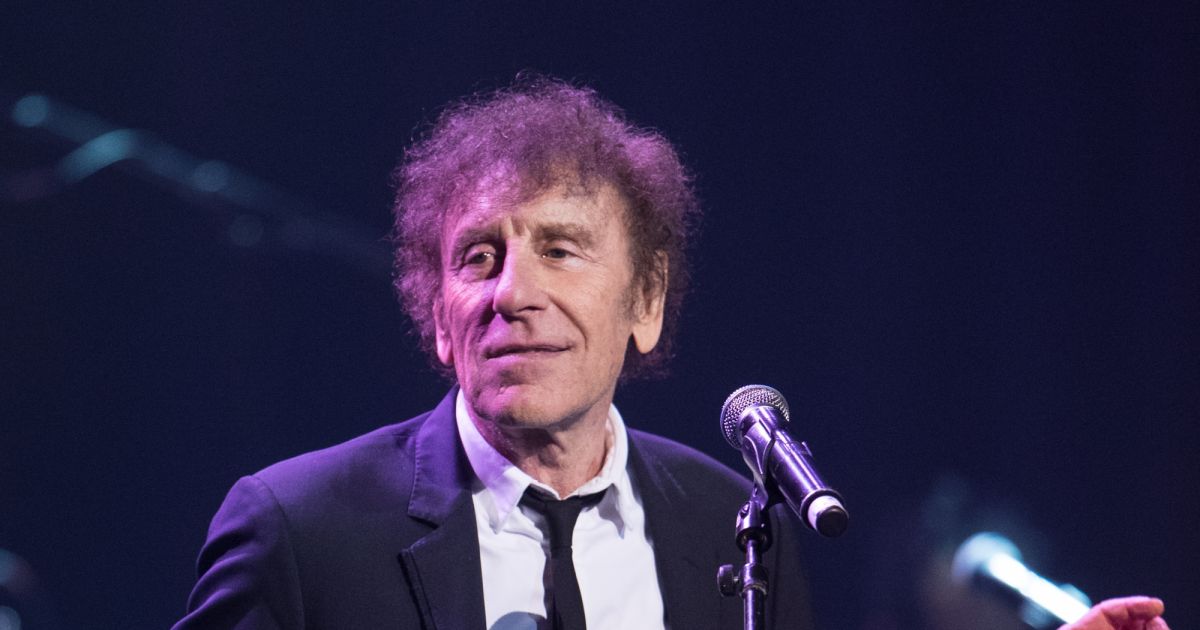 Alain Souchon lors du concert du 12ème Gala 2017 de l'Association pour