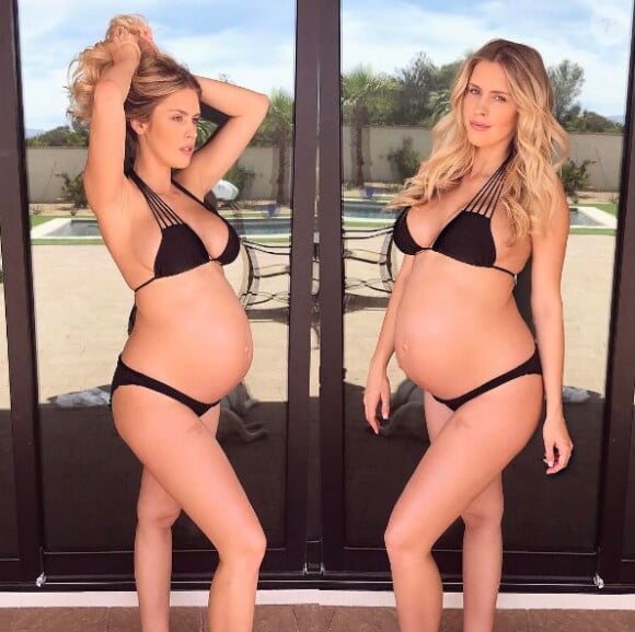 Kayla Rae Reid, fiancée de Ryan Lochte, pose enceinte et en bikini. Instagram, le 2 mai 2017.