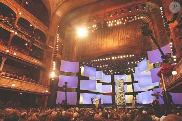 Diffusée sur France 2 puis, à partir de 1994, sur Canal +, la cérémonie des César se déroule depuis 2002 au théâtre du Châtelet.