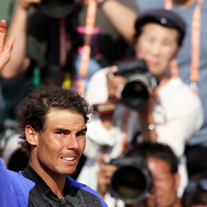 Rafael Nadal, vainqueur pour la 10ème fois, de la finale homme des Internationaux de Tennis de Roland-Garros à Paris le 11 juin 2017. © Dominique Jacovides-Cyril Moreau/Bestimage