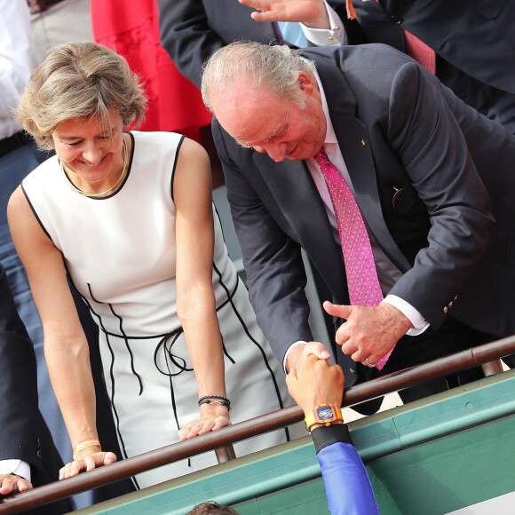 Le roi Juan Carlos d'Espagne - Rafael Nadal, vainqueur pour la 10ème fois, de la finale hommes des Internationaux de Tennis de Roland Garros à Paris. Le 11 juin 2017 © Jacovides-Moreau / Bestimage