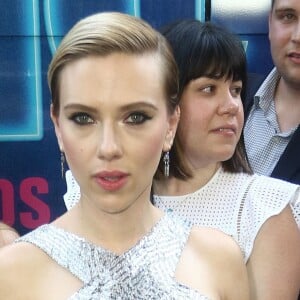 Scarlett Johansson (robe Michael Kors) - Première du film "Rough Night" au théâtre AMC Lincoln Square à New York City, New York, Etats-Unis, le 12 juin 2017.