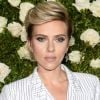 Scarlett Johansson (robe Michael Kors)  - Les célébrités arrivent au Tony award à New York le 11 juin 2017.