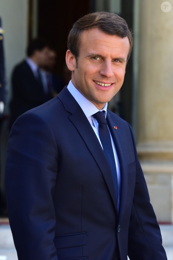 Le président de la République Emmanuel Macron lors d'une déclaration à la presse avec le président de la République du Pérou Pedro Pablo Kuczynski après leur entretien au Palais de l'Elysée à Paris, le 8 juin 2017.