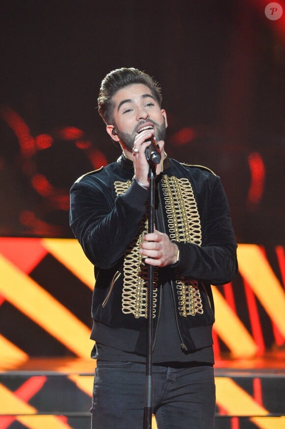 Le chanteur Kendji Girac - 30ème édition du Téléthon 2016 (AFMTéléthon) à l'hippodrome de Longchamp à Paris, France, le 3 décembre 2016. Ce grand marathon caritatif en faveur de la recherche sur les maladies rares, s'est achevé dans la nuit avec 80,31 millions d'euros de promesses de dons au compteur, a annoncé l'Association Française contre les Myopathies (AFM-Téléthon). © Coadic Guirec/Bestimage