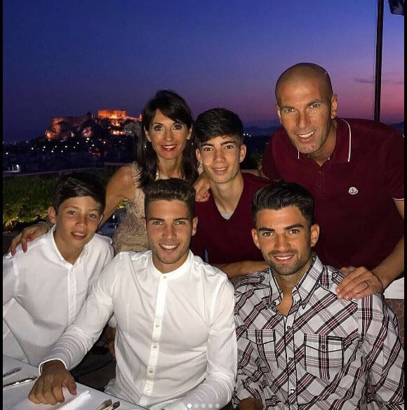 Toute la famille Zidane s'est retrouvée en Grèce pour passer des vacances en ensemble. Juin 2017.