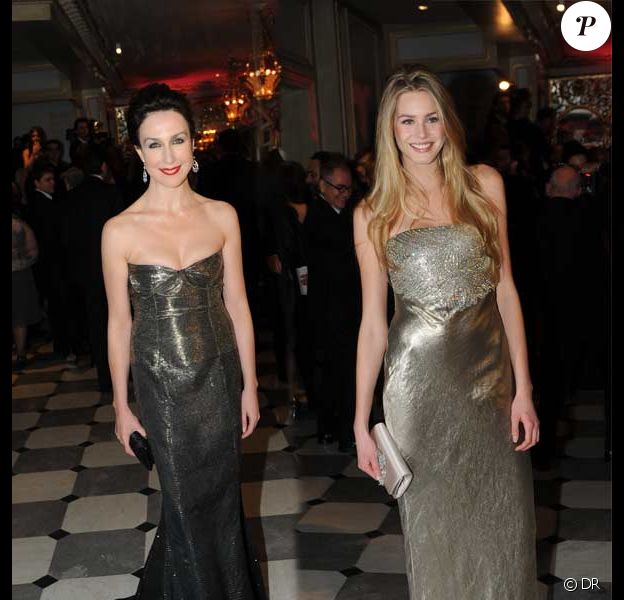 Vanessa Hessler Et Elsa Zylberstein Sous Le Charme Du Beau Thomas Dutronc Purepeople