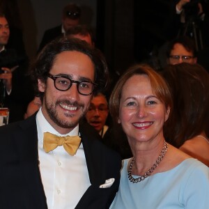 Thomas Hollande et sa mère Ségolène Royal - Montée des marches du film "You Were Never Really Here" lors du 70ème Festival International du Film de Cannes. Le 27 mai 2017. © Borde-Jacovides-Moreau / Bestimage