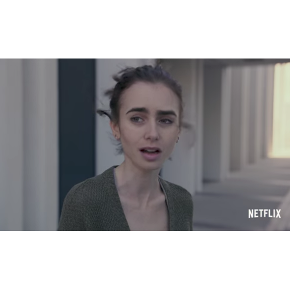 Lily Collins dans la peau d'Ellen dans le film "To the Bone", disponible en juillet 2017 sur Netflix.