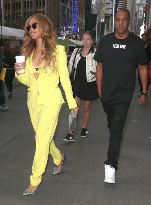 Beyonce Knowles se promène avec son mari Jay-Z dans les rues de New York, le 20 mai 2015