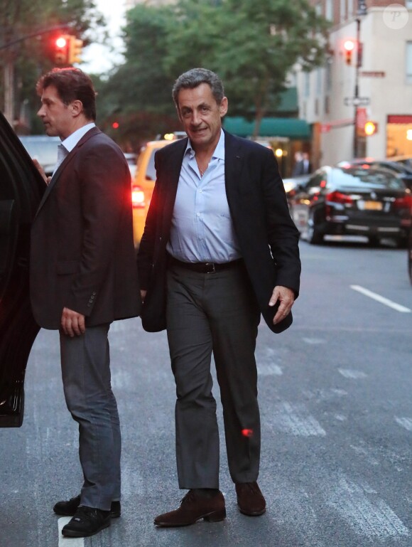 Exclusif - Carla Bruni-Sarkozy et son mari Nicolas Sarkozy quittent l'hôtel Carlyle à New York pour aller dîner le 17 juin 2017.