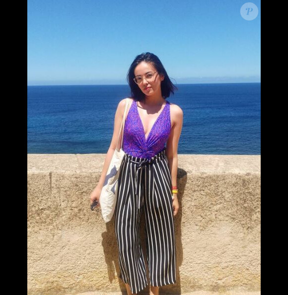 Agathe Auproux sublime à Calvi, en Corse pour les vacances.