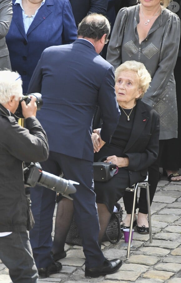 François Hollande, Bernadette Chirac - Hommage national à Simone Veil (femme politique et rescapée de la Shoah) dans la cour d'Honneur des Invalides à Paris, France, le 5 juillet 2017. Simone Veil reposera avec son mari au Panthéon. © Pierre Perusseau/Bestimage