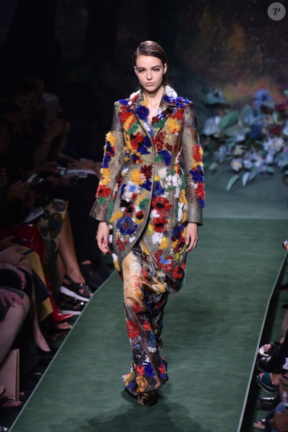 Défilé Fendi, collection Haute Fourrure automne-hiver 2017-2018 au Théâtre des Champs-Élysées. Paris, le 5 juillet 2017.