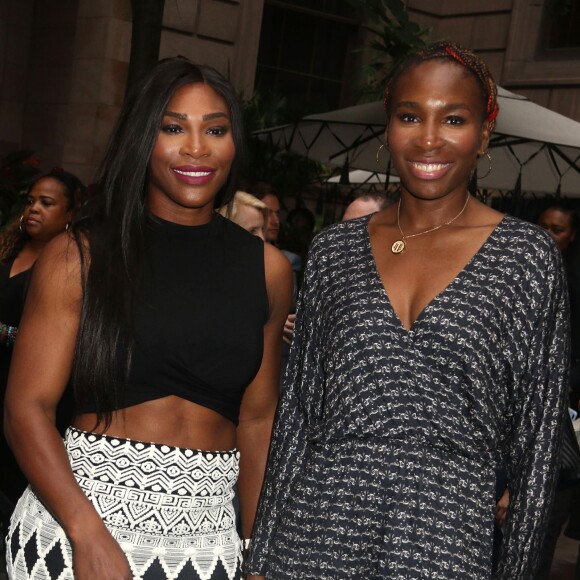 Serena Williams et sa soeur Venus Williams au "Virtual Tennis Tournament" à New York. Le 25 août 2016 © Nancy Kaszerman / Zuma Press / Bestimage