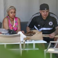 Rob Kardashian coupe les vivres à Blac Chyna : Surprenante réaction de la bimbo