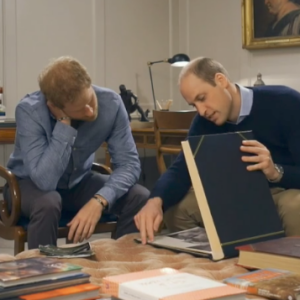 Les princes Harry et William dans la bande-annonce du documentaire "Diana, Our Mother: Her Life and Legacy", produit par HBO et diffusé sur le réseau anglais ITV fin juillet 2017
