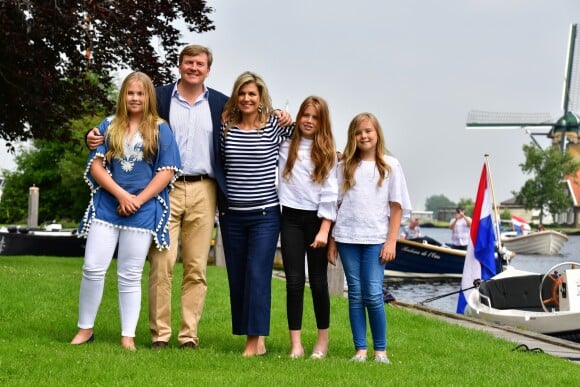 La princesse Amalia, le roi Willem-Alexander, la reine Maxima, la princesse Alexia, la princesse Ariane - Rendez-vous avec la famille royale des Pays-Bas à Warmond le 7 juillet 2017. 07/07/2017 - Warmond