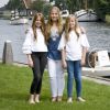 la princesse Alexia, La princesse Amalia, la princesse Ariane - Rendez-vous avec la famille royale des Pays-Bas à Warmond le 7 juillet 2017.  The royal family makes a cruise on the Kagerplassen and pose on the quay during the annual summer photography session.07/07/2017 - Warmond