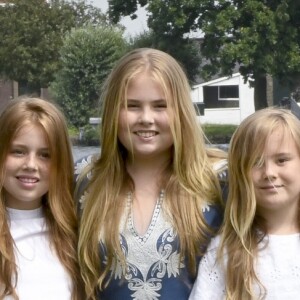 la princesse Alexia, La princesse Amalia, la princesse Ariane - Rendez-vous avec la famille royale des Pays-Bas à Warmond le 7 juillet 2017.  The royal family makes a cruise on the Kagerplassen and pose on the quay during the annual summer photography session.07/07/2017 - Warmond