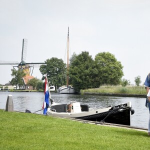 la princesse Alexia, La princesse Amaliala princesse Ariane, la reine Maxima, le roi Willem-Alexander - Rendez-vous avec la famille royale des Pays-Bas à Warmond le 7 juillet 2017.  The royal family makes a cruise on the Kagerplassen and pose on the quay during the annual summer photography session.07/07/2017 - Warmond