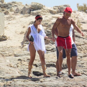 Cristiano Ronaldo en vacances avec sa compagne Georgina Rodriguez et Cristiano Ronaldo Jr se baladent à Formentera le 11 juillet 2017.