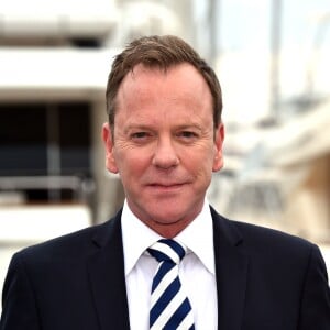 Kiefer Sutherland lors d'un photocall durant le MIPCOM 2016 à Cannes, le 17 octobre 2016, où il présente la série "Designated Survivor". Le MIPCOM est le marché déstiné au monde des contenus audiovisuels et pour les acteurs incontournables de la distribution sur toutes les plateformes. © Bruno Bébert/Bestimage