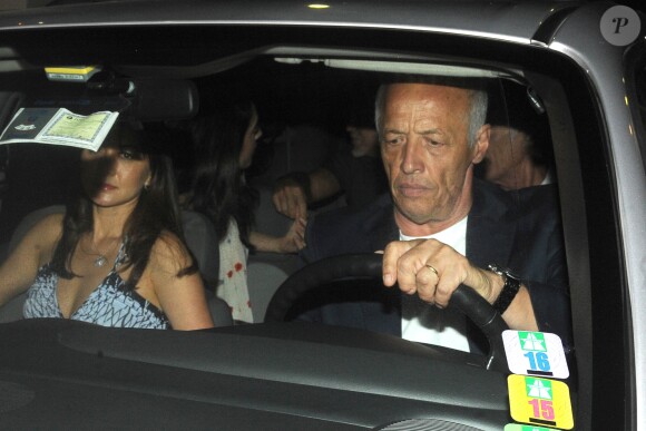 George Clooney et son épouse Amal à la sortie du restaurant à Cernobbio le 11 juillet 2017